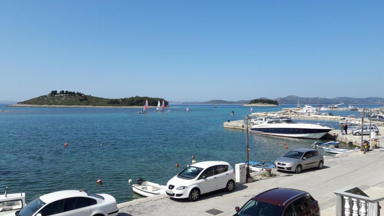 Apartman Pape Pakoštane Exteriér fotografie